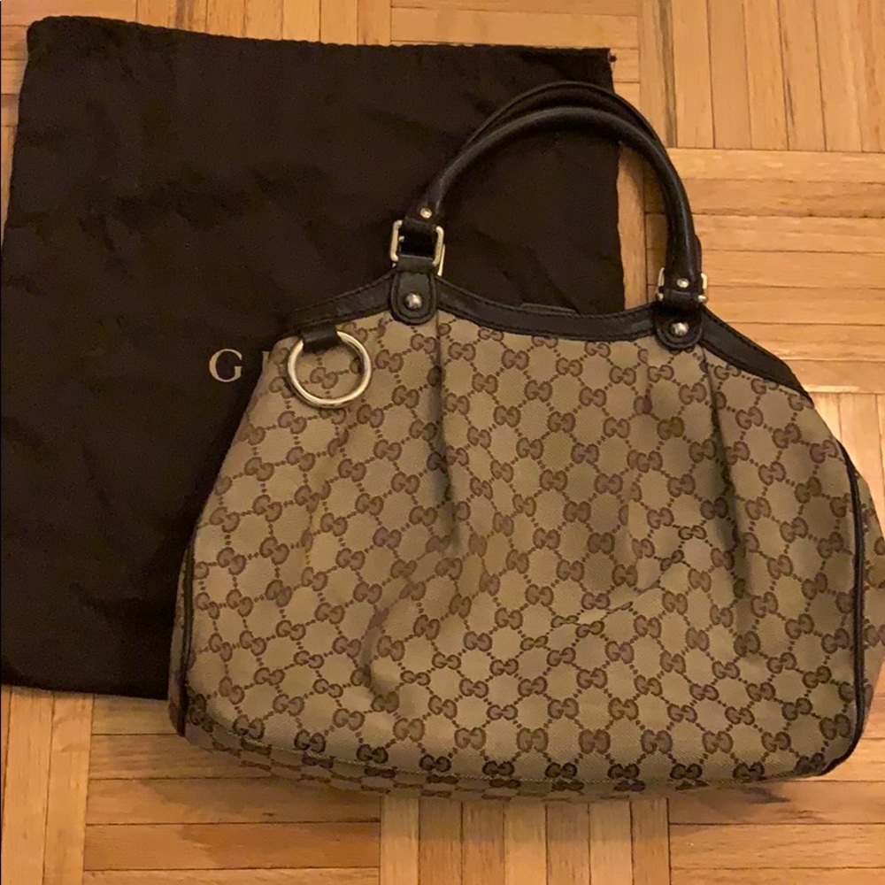 Gucci Tote - Picture 2 of 15